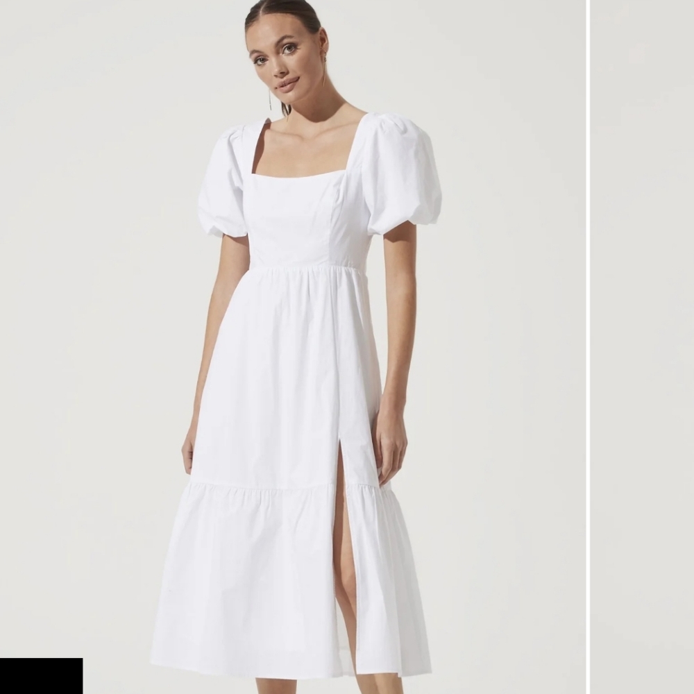 ASTR THE LABEL TIERED POPLIN MIDI DRESS